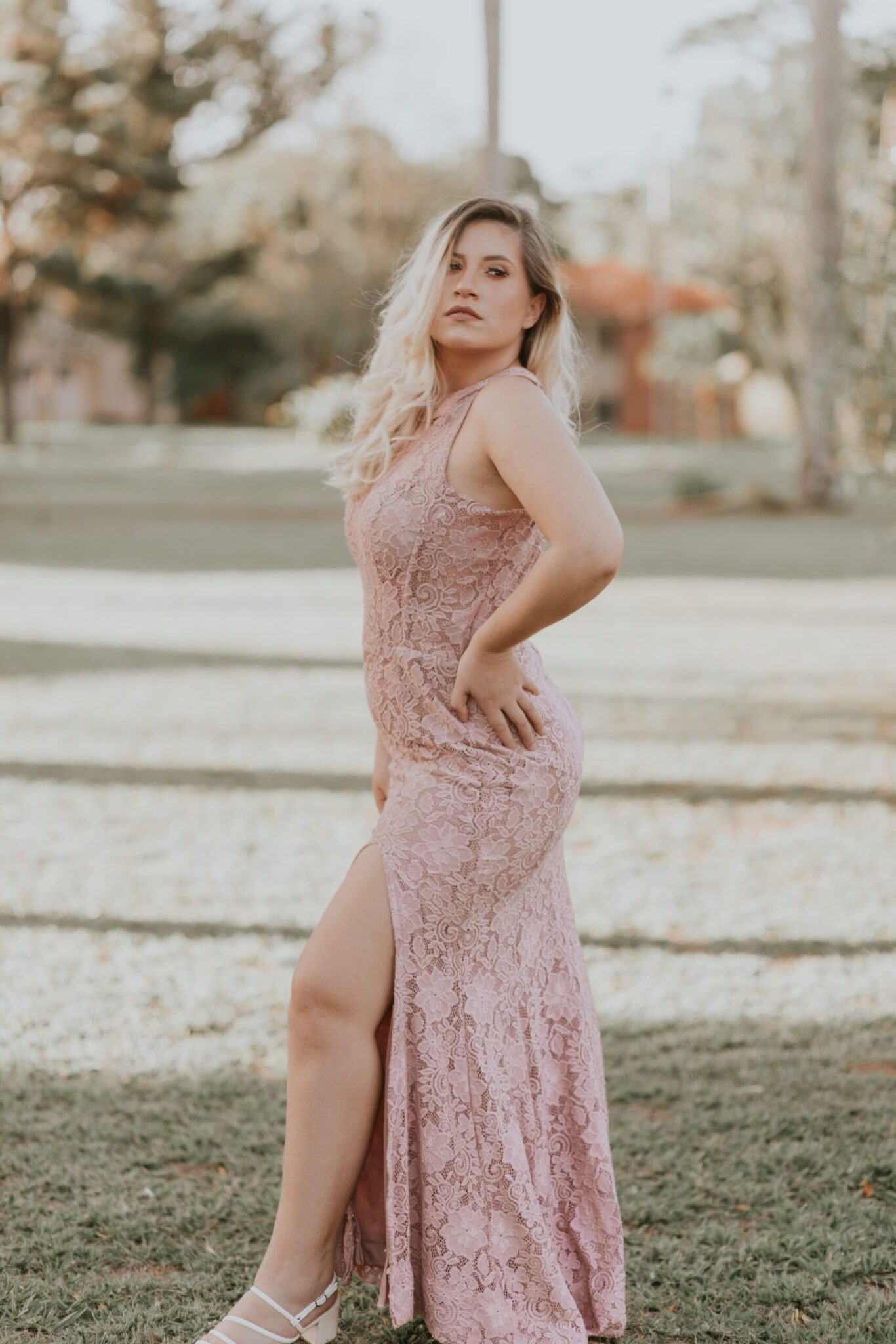 Vestido de Madrinha Sereia Em Renda Rose - Imagem 2