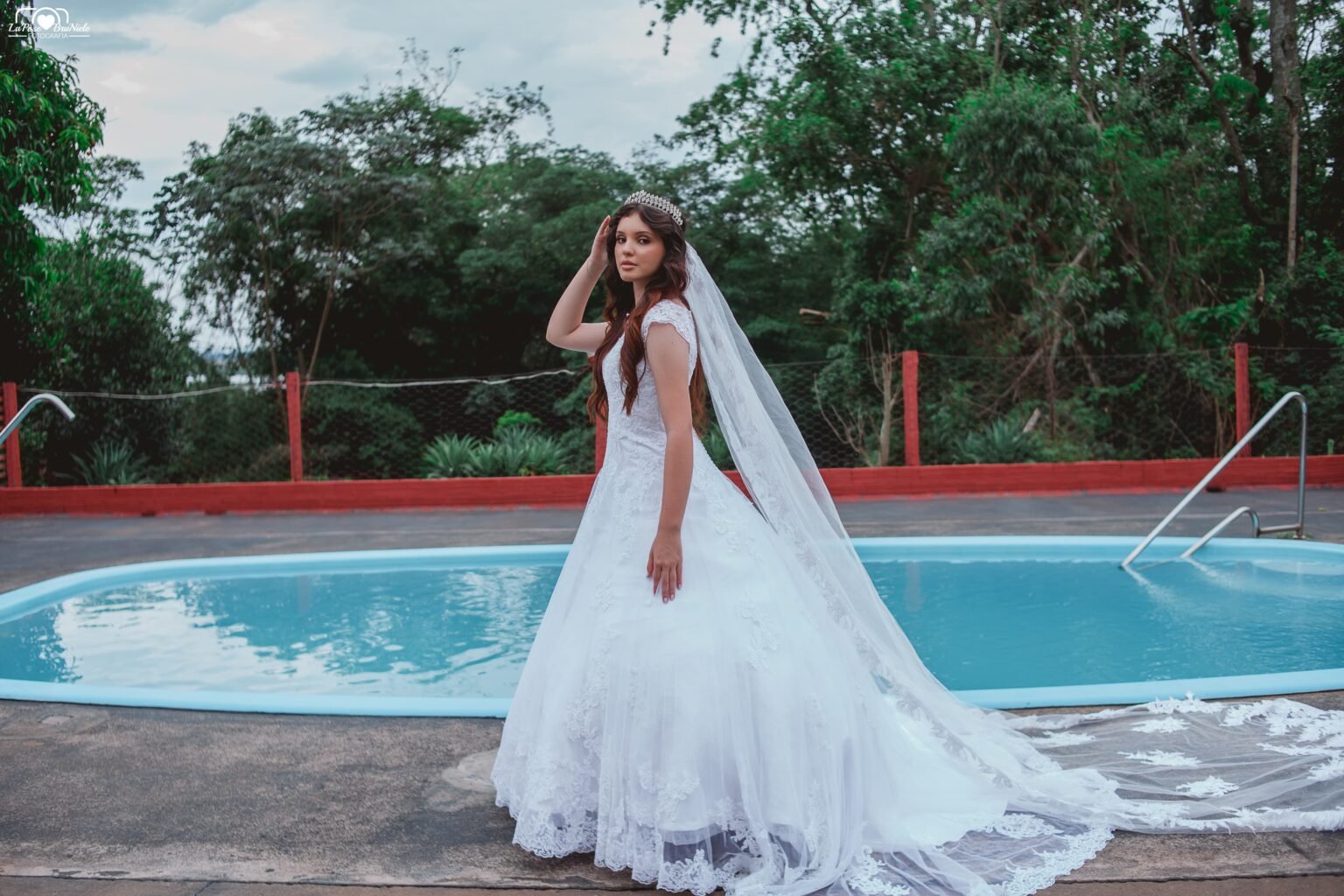 Vestido de Noiva Semi sereia  Com Tule bordado - Imagem 4