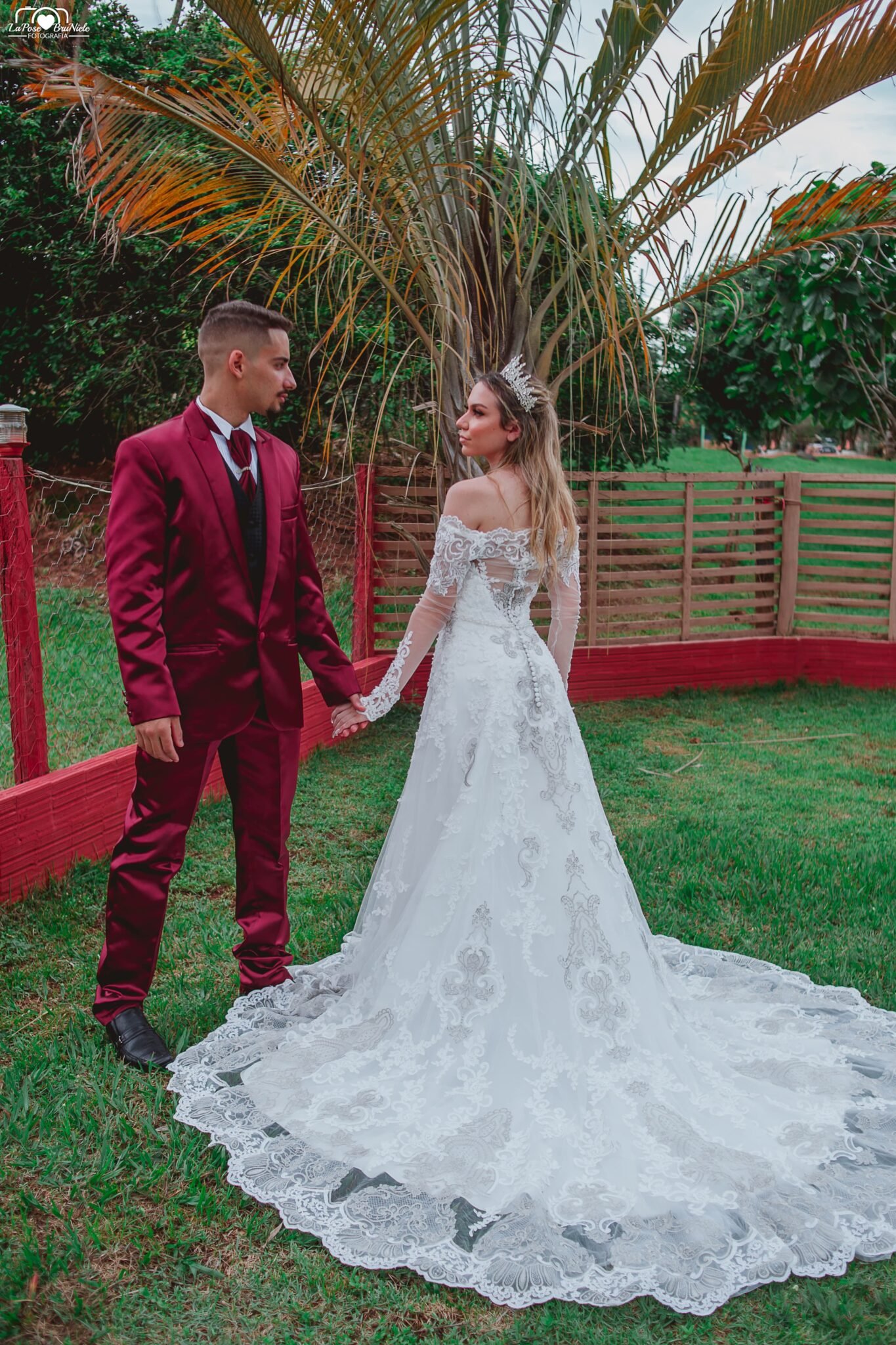 Vestiado Sereia Ombro a Ombro tule Branco com Prata - Imagem 4