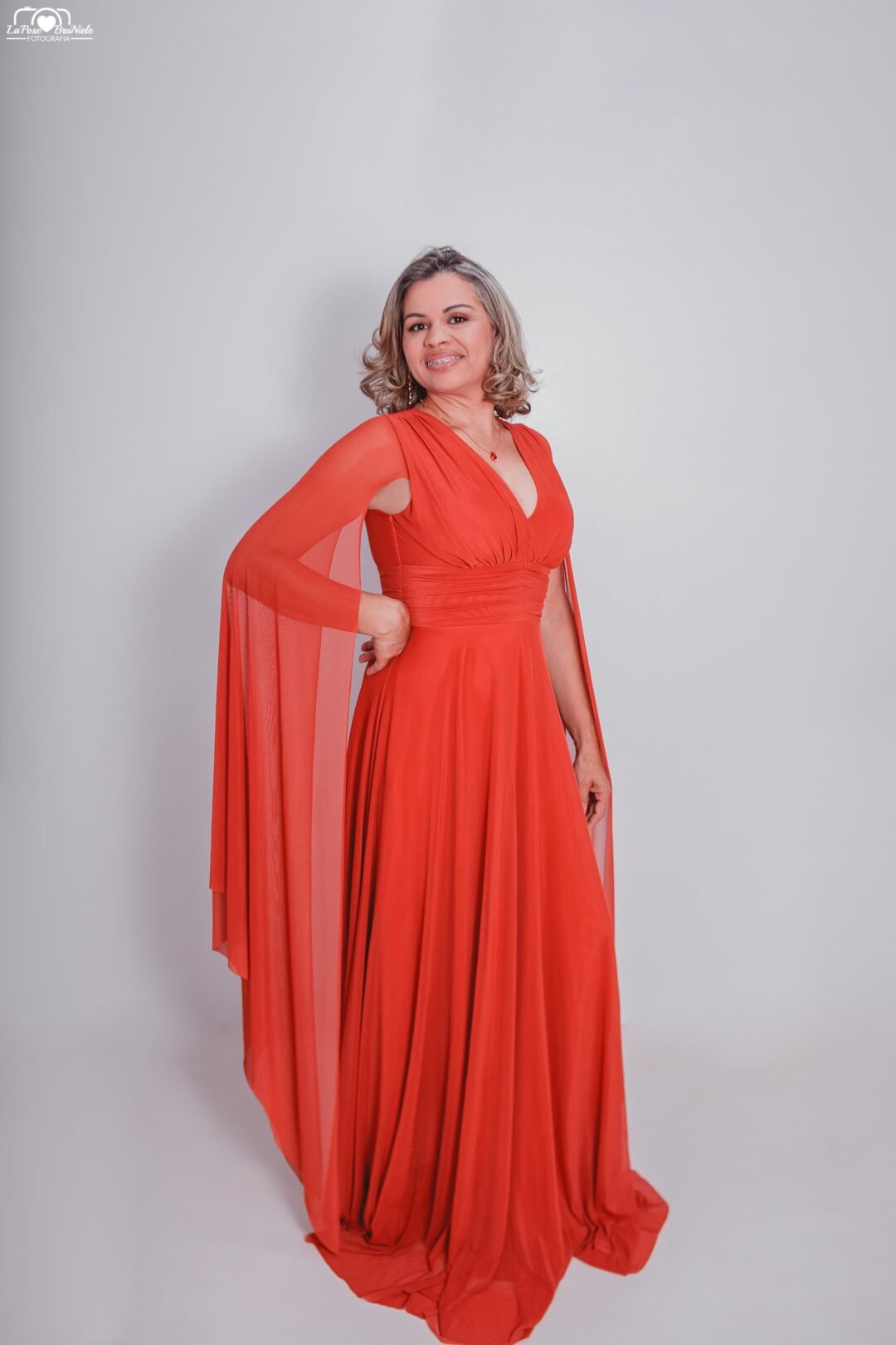 Vestido de Madrinha Laranja Elegância e Estilo Vibrante - Imagem 2